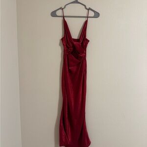 5/$55 !! 🔥 Song of Style Elegant Burgundy Dress
